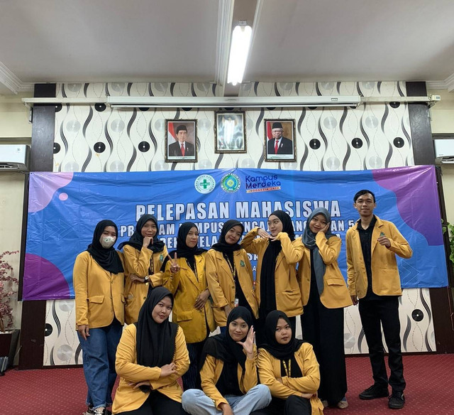 Pelepasan Mahasiswa untuk mengikuti Program Kampus Mengajar angkatan 5 tahun 2023 Fakultas Sains dan Teknologi, Universitas Sari Mulia (Sumber: Dokumentasi Pribadi).