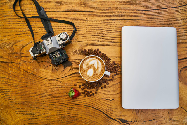 Ilustrasi Cafe untuk Reuni di Semarang dengan View Kece. Foto: pexel.com/engin.