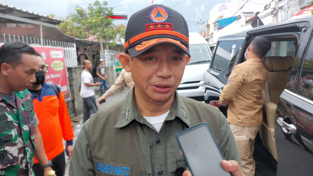 BNPB berikan bantuan untuk korban banjir Solo, Sabtu (18/2/2023). Foto: Dok. Istimewa
