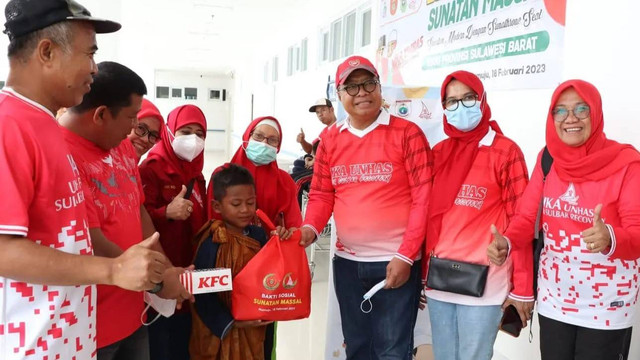 Bakti sosial Ikatan Alumni (IKA) Unhas di RS Regional Sulbar di Mamuju. Foto: Humas Pemprov Sulbar