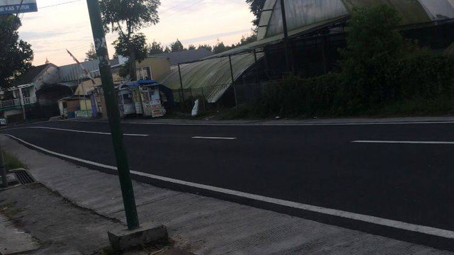 Hasil pembangunan infrstruktur jalan di daerah Nongkojajar