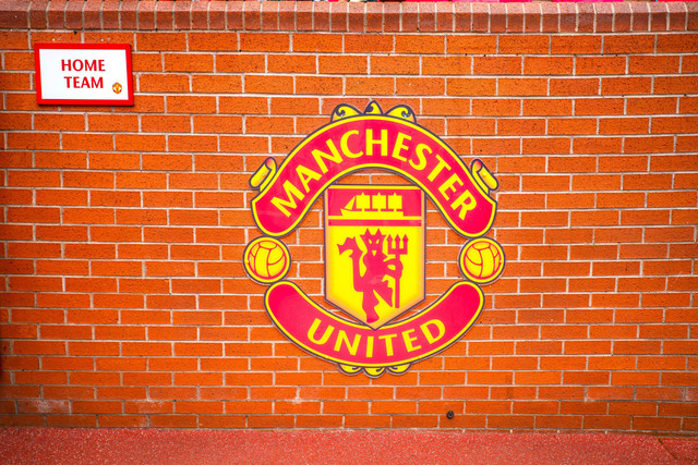Ilustrasi logo Manchester United. Foto: Shutterstock