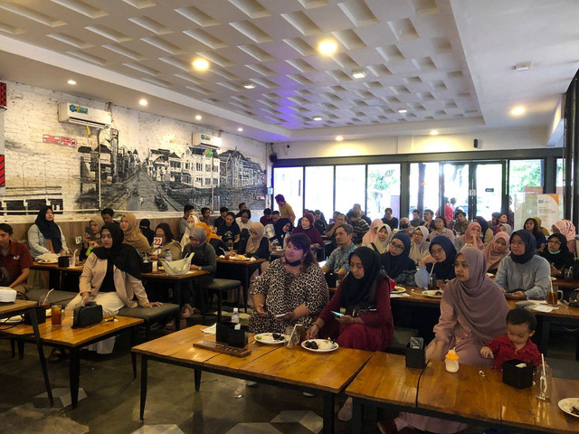 TDA Surabaya mengadakan TDA Cangkruk. foto/dok