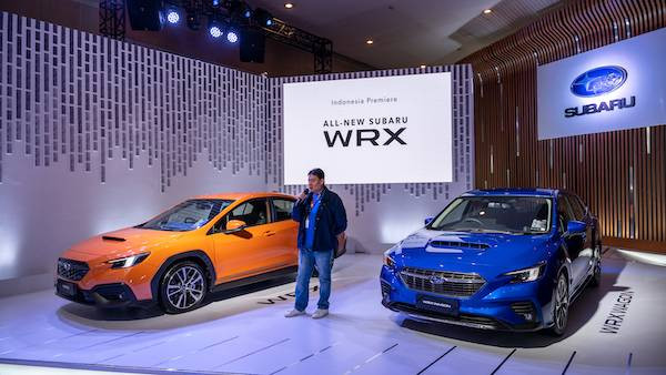 Chief Operating Officer Subaru Indonesia, Arie Christopher saat mengenalkan Subaru WRX Series. Foto: Dok. Istimewa