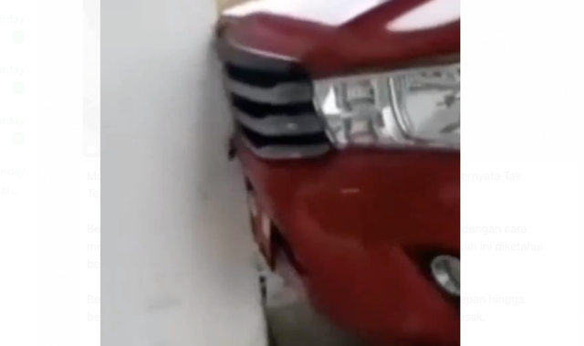 Tangkapan layar video pengerusakan mobil dinas. Dok: Ist.