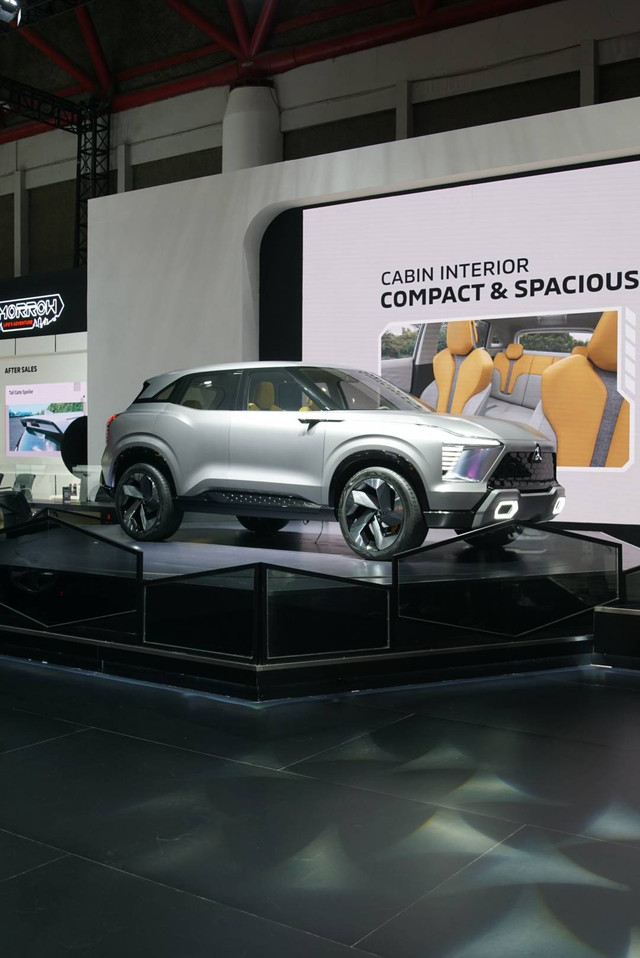 Tampilan mobil konsep Mitsubishi XFC di IIMS 2023, Ji Expo, Jakarta, Senin (20/2/2023). Foto: Iqbal Firdaus/kumparan