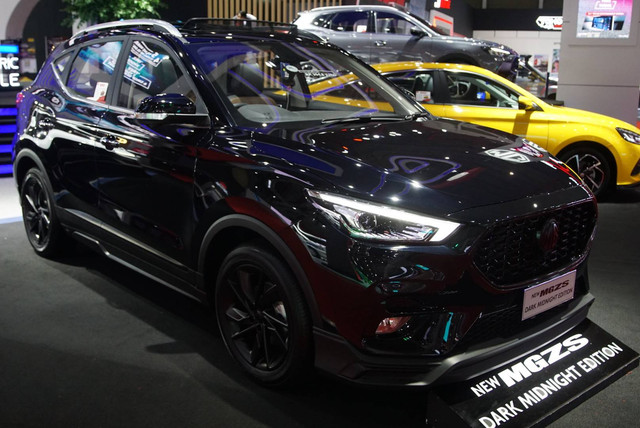 Tampilan mobil MG ZS di IIMS 2023, Ji Expo, Jakarta, Senin (20/2/2023). Foto: Iqbal Firdaus/kumparan