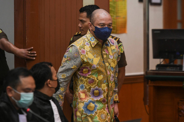 Terdakwa kasus peredaran narkotika Irjen Pol Teddy MInahasa bersiap menjalani sidang lanjutan di Pengadilan Negeri Jakarta Barat, Jakarta, Senin (20/2/2023). Foto: Hafidz Mubarak A/ANTARA FOTO