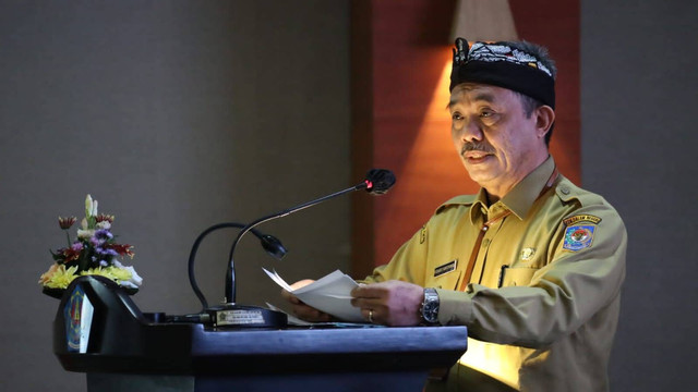 Kepala BSKDN Yusharto Huntoyungo saat menjadi narasumber dalam acara Seminar HUT ke-235 Kota Denpasar 2023, Senin (20/2/2023). Foto: Dok. Istimewa