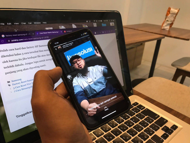 Deryansha Azhary, pemilik ruang podcast Kasisolusi, akan hadir sebagai salah satu pembicara pada gelaran Pesta Wirausaha Makassar, pada 10-12 Maret 2023. dok