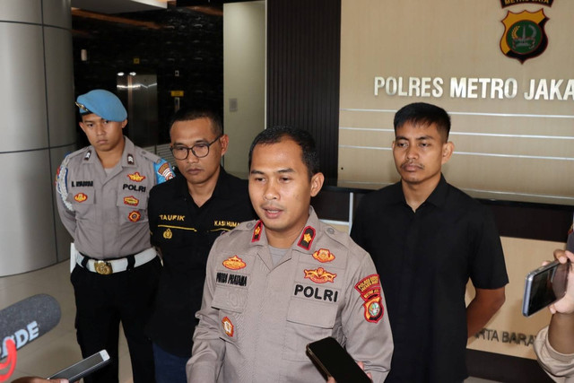 Kasus pencurian 23 ekor burung di Polsek Tambora diselesaikan dengan restorative justice. Foto: Dok. Polres Jakbar