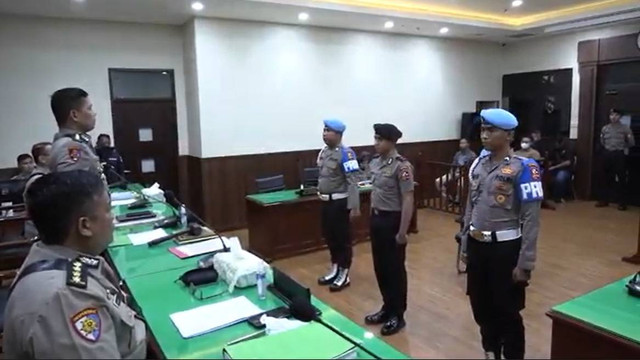 Richard Eliezer menghadiri sidang etik. Foto: Polri