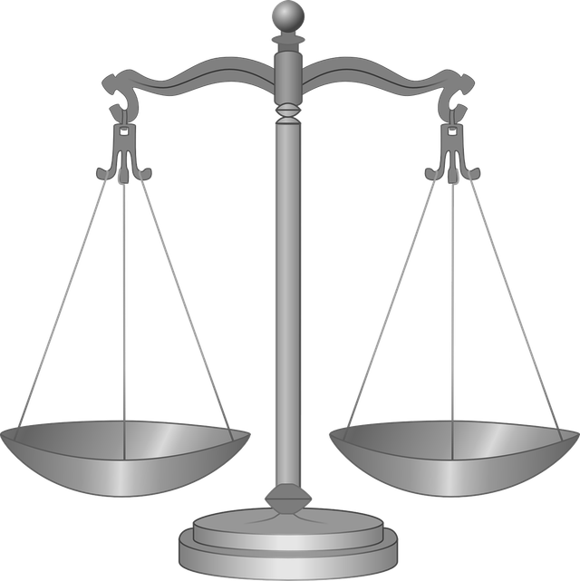 Ilustrasi Keseimbangan Hukum (Sumber: https://pixabay.com/id/)