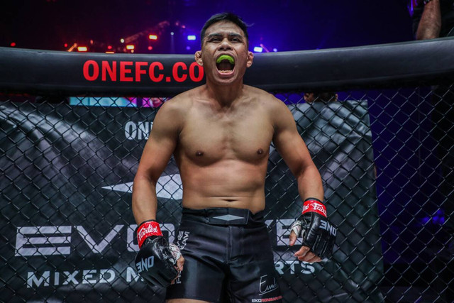 Eko Roni Saputra akan menghadapi Danny Kingad di ONE Fight Night 7. Foto: ONE Championship