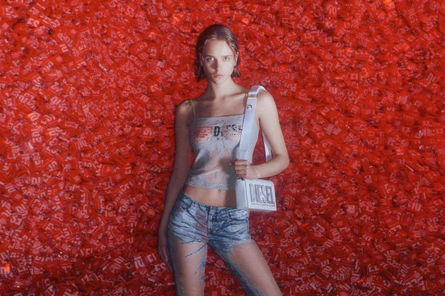 Tas Diesel yang Dipamerkan di Milan Fashion Week 2023. Foto: Instagram/@diesel