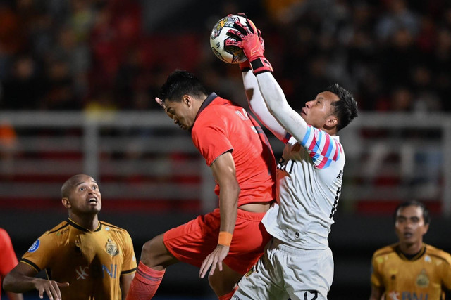 Borneo vs Bhayangkara FC, Sabtu (25/2/2023). Foto: Twitter/@BorneoSMR