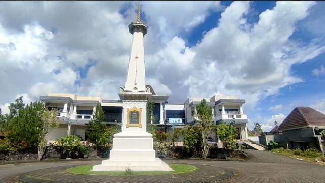 Kompleks kawasan perumahan Greenhill Residence Manado yang berada di Kabupaten Minahasa Utara.