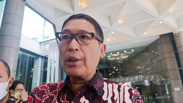 Kepala Eksekutif Pengawas Pasar Modal, Keuangan Derivatif dan Bursa Karbon Otoritas Jasa Keuangan (OJK) Inarno Djajadi. Foto: Ghinaa Rahmatika/kumparan