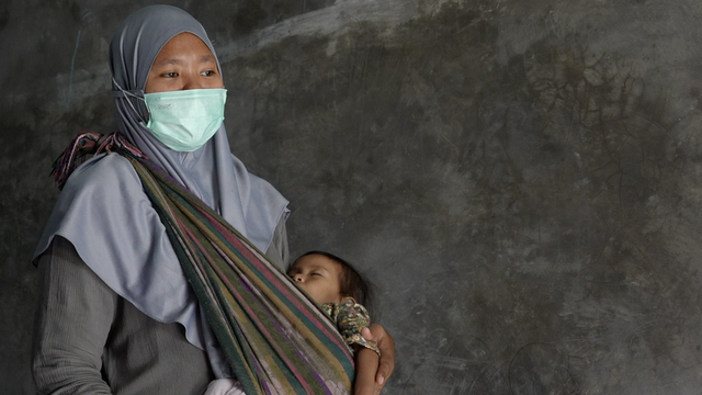 Sri Rubiyanti Saputro, ibu dari Raina Rahmawati.
