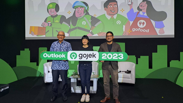 Deputi Kemenko Perekonomian, Mohammad Rudy Salahuddi, President Unit bisnis On-Demand-Service GoTo, Catherine Hindra Sutjahyo, dan Ekonom UI, Fithra Faisal Hastiadi. Foto: Rian Ramadhan/kumparan