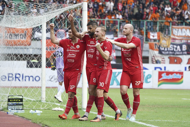 Empat pemain asing Persija Jakarta di Liga 1 2022/23, Ondrej Kudela, Yusuf Helal, Hanno Behrens dan Michael Krmencik. Foto: dok. Persija