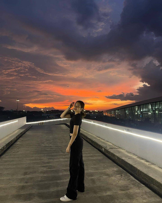 Putri Abimana Aryasatya, Satine Zaneta.  Foto: Instagram @satinezaneta