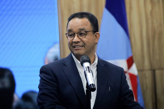 Anies Baswedan memberikan keterangan kepada wartawan usai melakukan pertemuan dengan Ketua Umum Partai Demokrat Agus Harimurti Yudhoyono (AHY) di Kantor DPP Partai Demokrat, Jakarta, Kamis (2/3/2023). Foto: Jamal Ramadhan/kumparan