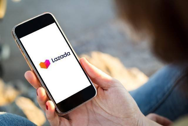 Ilustrasi cara bayar Lazada Paylater di Indomaret. Foto: Lazada