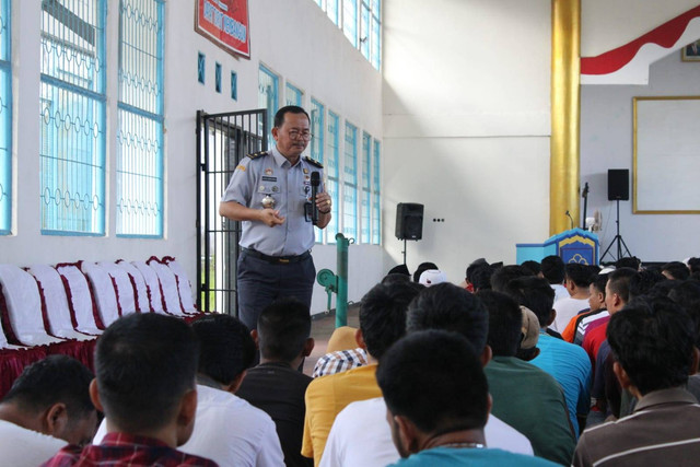 Plh. Kadivpas Berikan Motivasi kepada WBP Lapas Kotaagung (dok. Humas Lastagung)