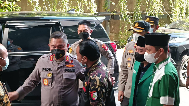 Kapolda Metro Jaya Irjen Fadil Imran di RS Mayapada Kuningan, Jakarta, Selasa (7/3). Foto: Zamachsyari/kumparan