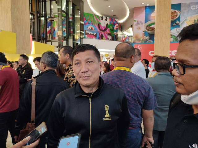 Direktur Utama PT LIB, Ferry Paulus, ketika ditemui di FX Senayan, Jakarta, Rabu (8/3/2023). Foto: Soni Insan Bagus/kumparan