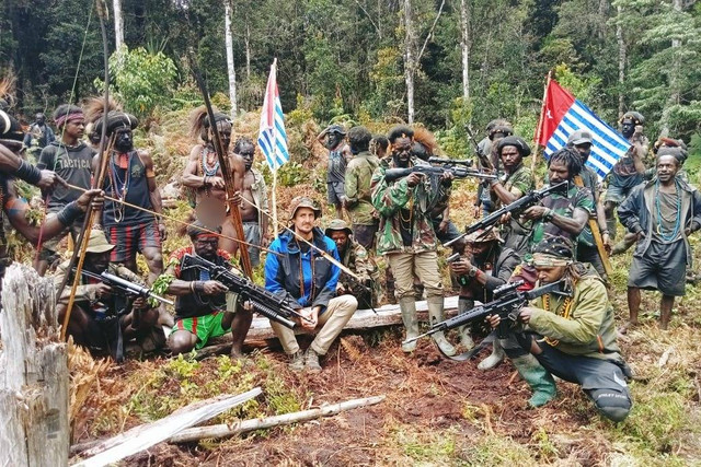 Pilot Susi Air Captain Philip Mehrtens masih disandera TPNPB OPM.
 Foto: Dok. Istimewa