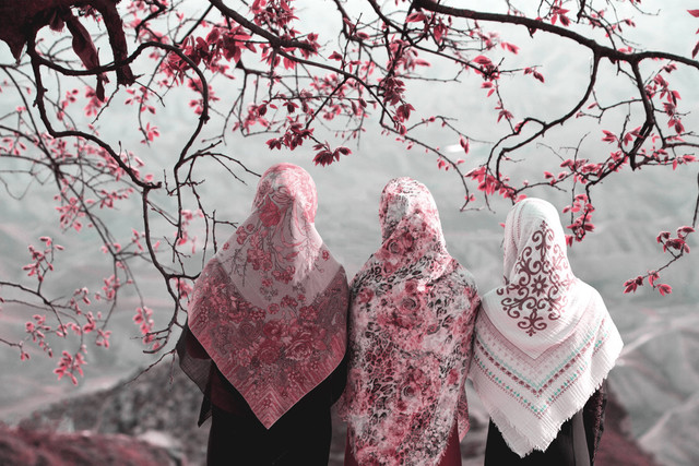 Ilustrasi kata-kata sedih menyentuh hati wanita Islami. Foto: Pexels.com.