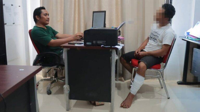 PA saat dimintai keterangan oleh penyidik Polres Mamuju Tengah. Foto: Istimewa