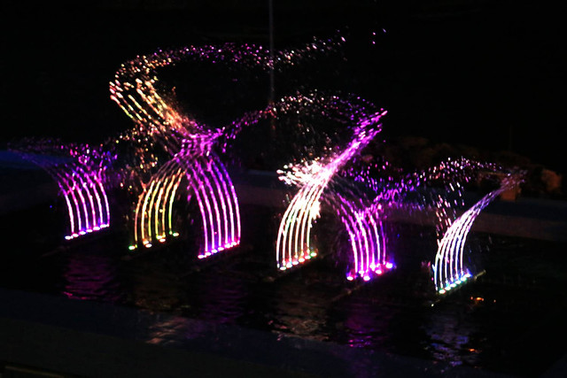 Wisata Air Mancur Menari di Jembatan Suroboyo. Foto: Diskominfo Surabaya