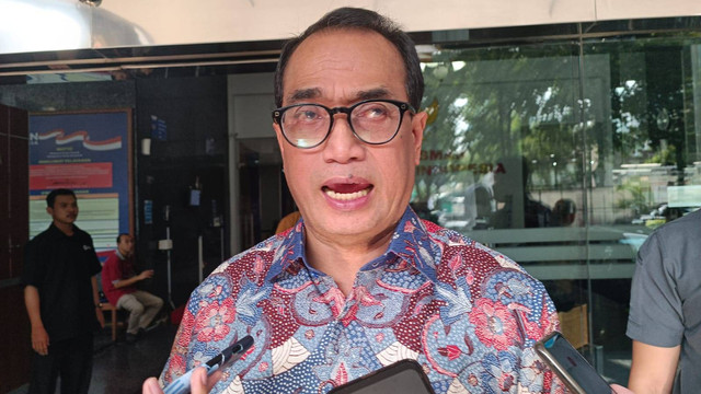 Menteri Perhubungan Budi Karya Sumadi menghadiri HUT ke-23 Ombudsman RI di Kantor Ombudsman, Jumat (10/3/2023). Foto: Akbar Maulana/kumparan