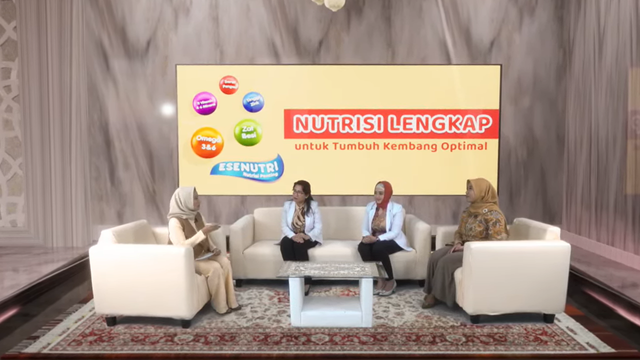 Webinar nasional bidan Indonesia "Nutrisi Lengkap untuk Tumbuh Kembang Optimal" yang diselenggarakan oleh Indofood Nutrition bersama Klikdokter, Ikatan Bidan Indonesia, dan BKKBN pada 3 Maret 2023. Foto: Dok. Sun Bubur