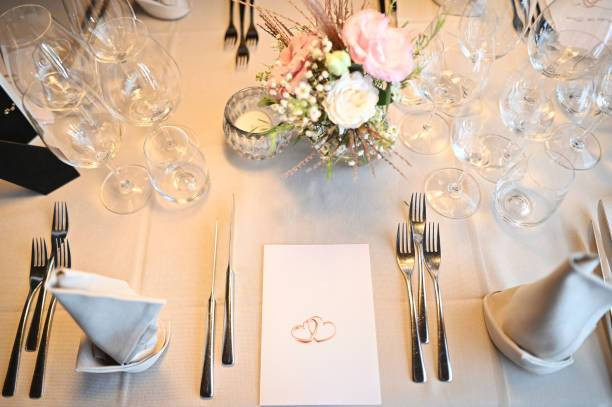 Ilustrasi Ucapan Wedding untuk Teman Kantor. Foto: Unsplash.