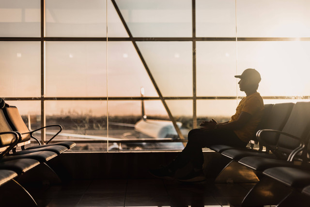 Ilustrasi Cara Check In di Bandara dengan Tiket Traveloka. Sumber: Unsplash/Marco.