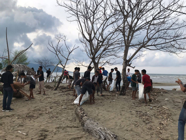 Orang muda Ganjar NTT gelar kegiatan Sadar Wisata Foto: Dok. Istimewa