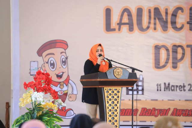 Ketua Bawaslu Malut, Masita Nawawi Gani. saat memberikan sambutan. Foto: Istimewa