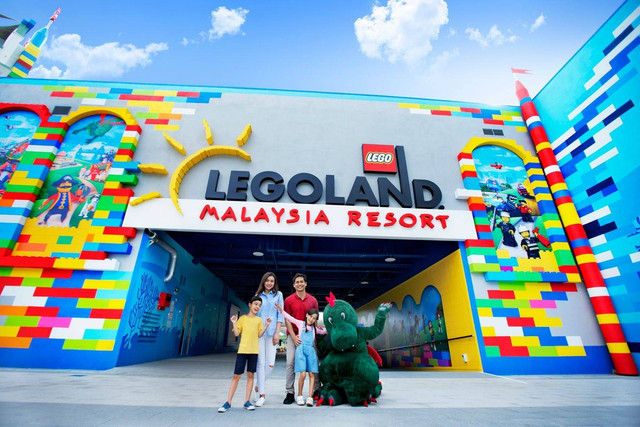 Pengunjung yang sedang liburan ke Legoland Malaysia. Foto: Dok. Istimewa