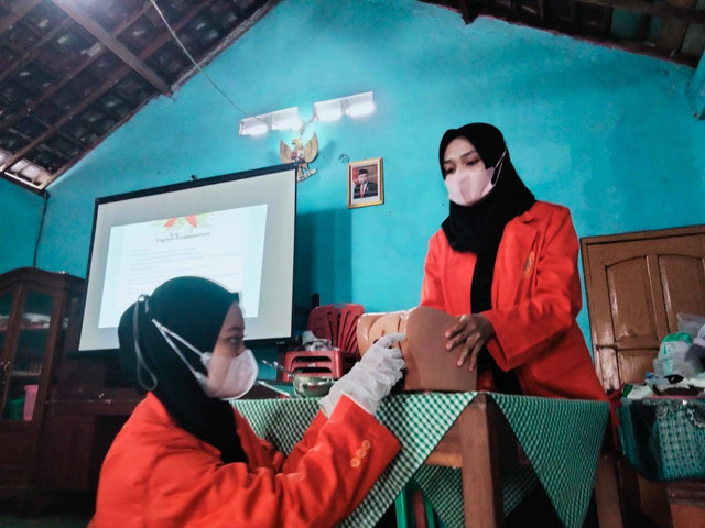 Penyuluhan Kanker serviks dan kanker payudara