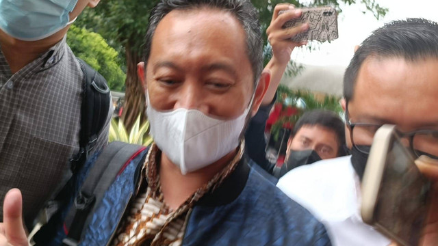 Kepala Bea Cukai Makassar Andhi Pramono tiba di Gedung Merah Putih KPK, Selasa (14/3).  Foto: Hedi/kumparan