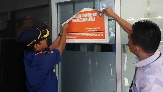 Dinas Gulkarmat DKI Jakarta cabut sanksi peringatan kedua terkait keselamatan kebakaran di gedung TVRI, Selasa (14/3/2023). Foto: Dinas Gulkarmat DKI