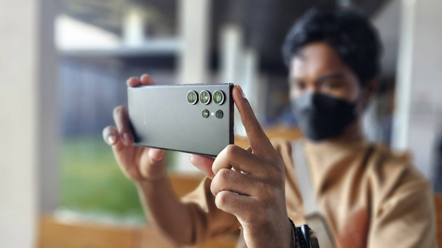 Samsung Galaxy S23 Ultra. Foto: Rian Ramadhan/kumparan