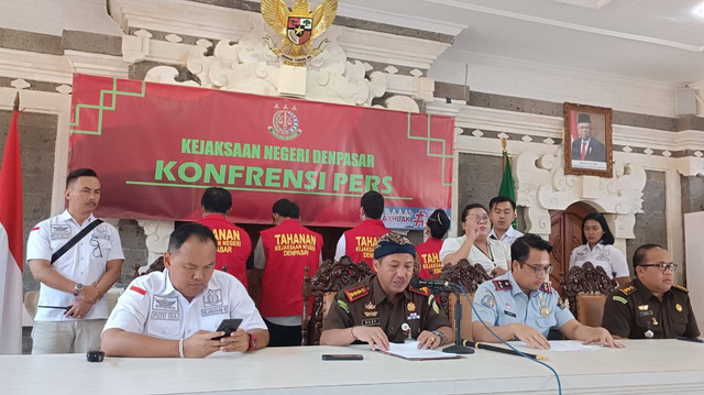 Konferensi Pers Kasus KTP WN Ukraina dan Suriah di Bali. Foto: Denita BR Matondang/kumparan