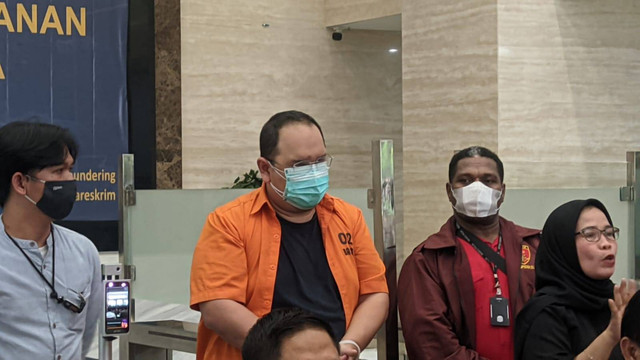 Tersangka kasus KSP Indosurya, Henry Surya di Mabes Polri, Jakarta, Kamis (16/3). Foto: Jonathan Devin/kumparan