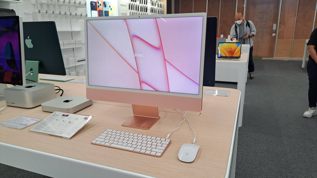 Ilustrasi iMac. Foto: Rian Ramadhan/kumparan