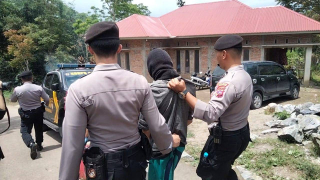 Pelaku pembunuhan gadis yang mayatnya dikubur. Foto: Dok. Istimewa